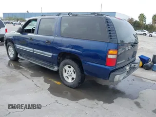 2002 Chevrolet Suburban LS with VIN 1GNEC16T72J325186, listed as a IAAI auction lot 41597317 with 235,713 mi miles. Bid and sale history available at carsss.com. Image 3.
