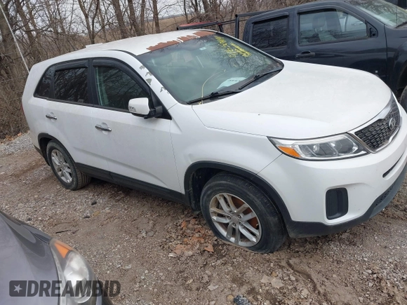 2015 Kia Sorento LX with VIN 5XYKT3A62FG651248, listed as a IAAI auction lot 42236436 with 186,601 mi miles and . Bid and sale history available at DreamBid. Image 1.