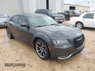 2018 Chrysler 300 with VIN 2C3CCABGXJH214404, listed as a IAAI auction lot 41941275 with 165,289 mi miles. Bid and sale history available at carsss.com. Image 1.