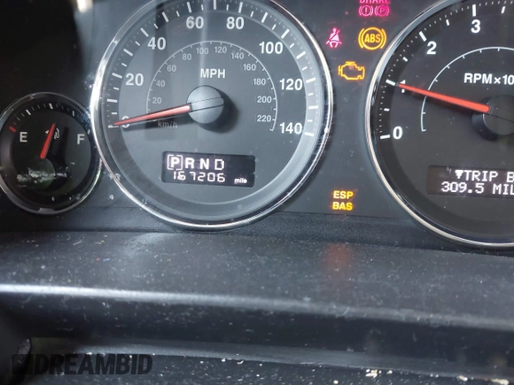 2008 Jeep Commander Sport z VIN 1J8HG48K08C132383, wystawiony jako IAAI lot #42600242 z przebiegiem 167 206 mil mil oraz . Historia ofert i sprzedaży dostępna na DreamBid. Obrazek 16.