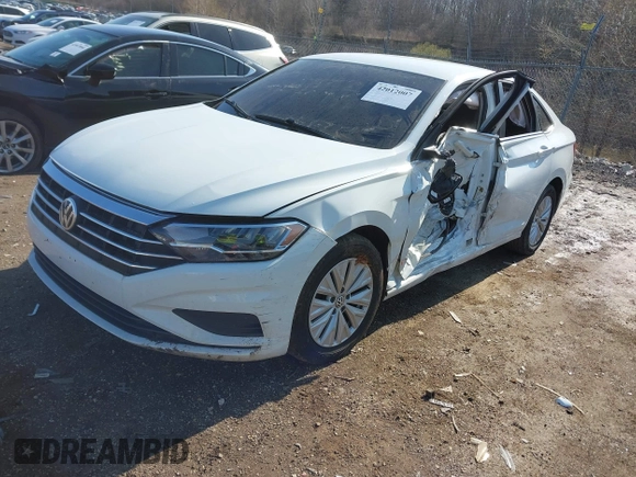 2020 Volkswagen Jetta S z VIN 3VWCB7BUXLM042951, wystawiony jako IAAI lot #42012007 z przebiegiem 61 806 mil mil oraz . Historia ofert i sprzedaży dostępna na DreamBid. Obrazek 18.
