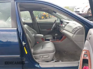 2005 Toyota Camry LE with VIN 4T1BF30K15U086182, listed as a IAAI auction lot 42204900 with 139,684 mi miles and . Bid and sale history available at DreamBid. Image 5.