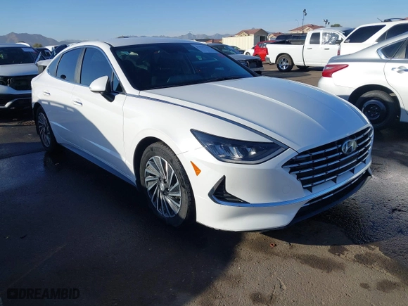 2021 Hyundai Sonata Hybrid SEL with VIN KMHL34JJ0MA024040, listed as a IAAI auction lot 41597221 with 54,891 mi miles. Bid and sale history available at carsss.com. Image 1.