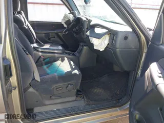 2002 Chevrolet Silverado 1500 LS with VIN 2GCEK19T021393461, listed as a IAAI auction lot 41747836 with 156,704 mi miles. Bid and sale history available at carsss.com. Image 5.
