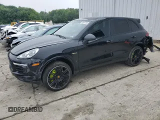 2018 Porsche Cayenne S E-Hybrid with VIN WP1AE2A27JLA71504, listed as a Copart auction lot 60849785 with 76,344 mi miles and Salvage title. Bid and sale history available at DreamBid. Image 1.