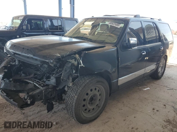 2007 Lincoln Navigator with VIN 5LMFU28507LJ24510, listed as a Copart auction lot 60922495 with 152,984 mi miles and Salvage title. Bid and sale history available at DreamBid. Image 1.