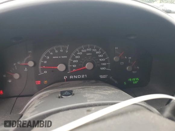 2004 Ford Expedition Special Service with VIN 1FMPU16L24LA74918, listed as a Copart auction lot 60278905 with 191,975 mi miles and Salvage title. Bid and sale history available at DreamBid. Image 9.