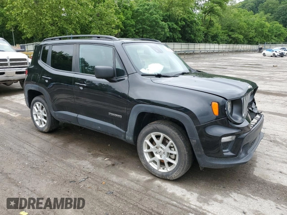 2022 Jeep Renegade Latitude with VIN ZACNJDB12NPN70337, listed as a Copart auction lot 59698525 with 45,255 mi miles and Salvage title. Bid and sale history available at DreamBid. Image 4.