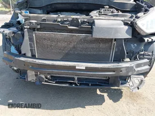 2014 Hyundai Santa Fe with VIN 5XYZUDLB9EG187420, listed as a IAAI auction lot 42369989 with 181,713 mi miles and . Bid and sale history available at DreamBid. Image 18.