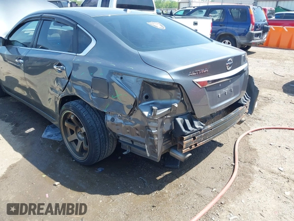 2015 Nissan Altima S with VIN 1N4AL3AP7FN359744, listed as a IAAI auction lot 41987153 with 196,855 mi miles and . Bid and sale history available at DreamBid. Image 6.