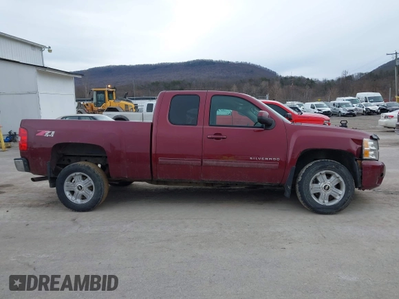 2013 Chevrolet Silverado 1500 LT with VIN 1GCRKSE72DZ273042, listed as a IAAI auction lot 41485356 with 179,279 mi miles and . Bid and sale history available at DreamBid. Image 13.