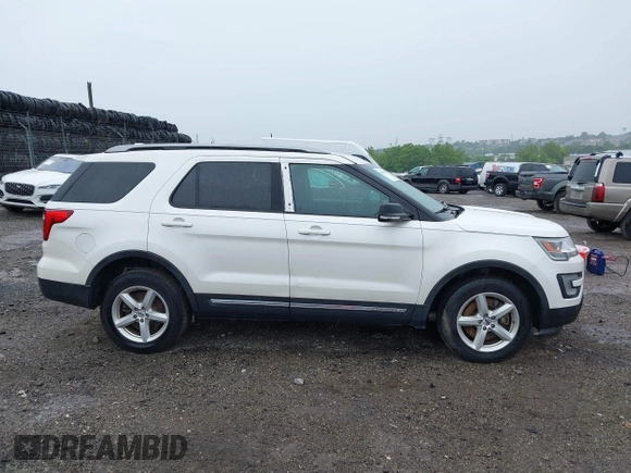 2016 Ford Explorer XLT z VIN 1FM5K8DH9GGC63843, wystawiony jako IAAI lot #42364133 z przebiegiem Nie podano mil oraz . Historia ofert i sprzedaży dostępna na DreamBid. Obrazek 12.