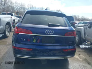 2021 Audi Q5 Premium Plus with VIN WA1BAAFY6M2015664, listed as a IAAI auction lot 41860435 with 26,088 mi miles. Bid and sale history available at carsss.com. Image 17.