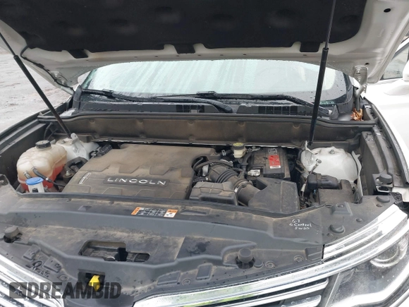2016 Lincoln MKX Reserve with VIN 2LMTJ6LR8GBL86750, listed as a IAAI auction lot 41293555 with 119,337 mi miles. Bid and sale history available at carsss.com. Image 10.