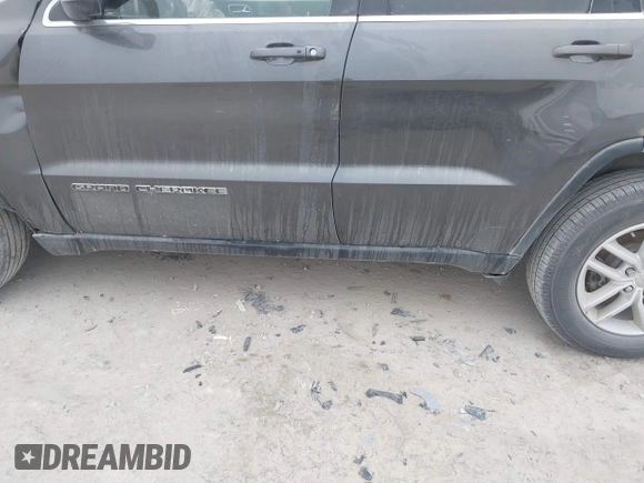 2017 Jeep Grand Cherokee Laredo with VIN 1C4RJFAG3HC742986, listed as a IAAI auction lot 41386220 with 200,456 mi miles. Bid and sale history available at carsss.com. Image 14.