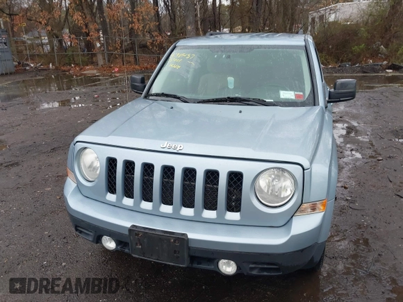 2013 Jeep Patriot Latitude with VIN 1C4NJPFB7DD251536, listed as a IAAI auction lot 41985457 with 165,875 mi miles. Bid and sale history available at carsss.com. Image 6.