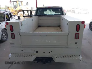2017 Ford F-250 XL с VIN 1FDBF2A68HED79734, выставлен на аукционе IAAI как лот 42479755 с пробегом 59 208 миль миль и . История ставок и продаж доступна на DreamBid. Изображение 19.