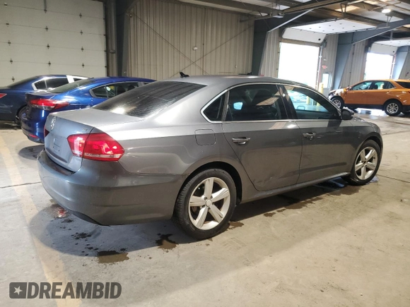2012 Volkswagen Passat SE z VIN 1VWBP7A39CC080551, wystawiony jako Copart lot #57606895 z przebiegiem 154 965 mil mil oraz Czysty tytuł • Clean title. Historia ofert i sprzedaży dostępna na DreamBid. Obrazek 3.