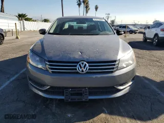 2015 Volkswagen Passat 1.8T Sport with VIN 1VWBT7A34FC012514, listed as a Copart auction lot 87976965 with 137,763 mi miles and Clean Title. Bid and sale history available at carsss.com. Image 5.