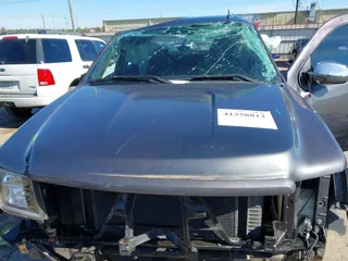 2011 GMC Sierra 1500 with VIN 3GTP1WE24BG206137, listed as a IAAI auction lot 41358812 with Not Provided miles and . Bid and sale history available at DreamBid. Image 10.