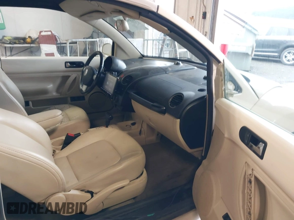2009 Volkswagen Beetle S с VIN 3VWRG31Y89M409086, выставлен на аукционе IAAI как лот 41890714 с пробегом 100 034 миль миль и . История ставок и продаж доступна на DreamBid. Изображение 5.