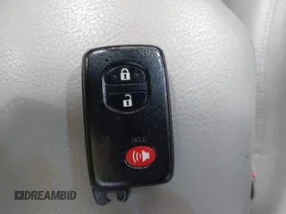 2012 Toyota RAV4 Limited z VIN 2T3DF4DV1CW202567, wystawiony jako IAAI lot #42537078 z przebiegiem 122 548 mil mil oraz . Historia ofert i sprzedaży dostępna na DreamBid. Obrazek 11.