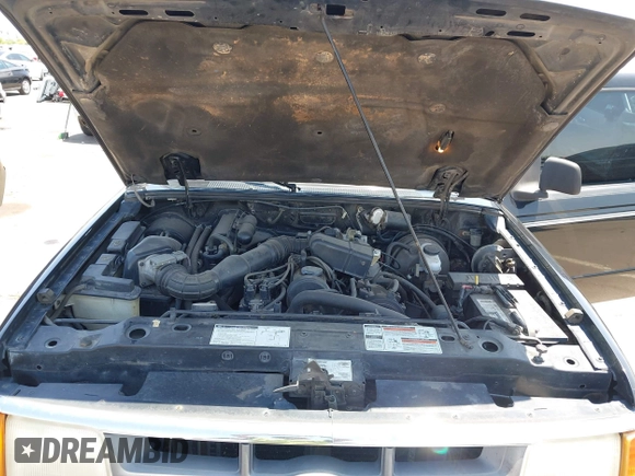 1993 Ford Ranger STX z VIN 1FTCR14A6PPB80601, wystawiony jako IAAI lot #42436006 z przebiegiem 59 656 mil mil oraz . Historia ofert i sprzedaży dostępna na DreamBid. Obrazek 10.