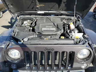 2017 Jeep Wrangler Unlimited Sahara z VIN 1C4BJWEG3HL674913, wystawiony jako Copart lot #48912225 z przebiegiem 46 793 mil mil oraz Szkoda całkowita • Salvage title. Historia ofert i sprzedaży dostępna na DreamBid. Obrazek 12.
