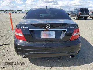 2013 Mercedes-Benz C 300 Sport with VIN WDDGF8AB1DR258319, listed as a Copart auction lot 56580615 with 212,921 mi miles and Clean Title. Bid and sale history available at DreamBid. Image 6.