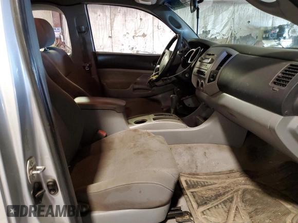 2008 Toyota Tacoma PreRunner with VIN 5TETU62N98Z551150, listed as a Copart auction lot 54202875 with 215,176 mi miles and Salvage title. Bid and sale history available at DreamBid. Image 7.