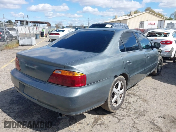 1999 Acura TL with VIN 19UUA565XXA036119, listed as a IAAI auction lot 41830729 with 203,538 mi miles. Bid and sale history available at carsss.com. Image 4.