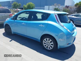 2015 Nissan LEAF S z VIN 1N4AZ0CP1FC333386, wystawiony jako IAAI lot #42344111 z przebiegiem 106 382 mil mil oraz . Historia ofert i sprzedaży dostępna na DreamBid. Obrazek 3.