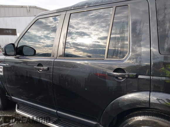 2015 Land Rover LR4 Lux with VIN SALAK2V66FA760145, listed as a IAAI auction lot 41879409 with 103,051 mi miles and . Bid and sale history available at DreamBid. Image 14.