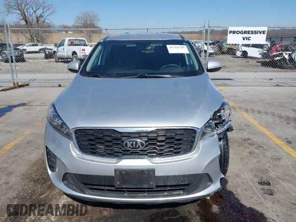 2019 Kia Sorento L with VIN 5XYPG4A3XKG511934, listed as a IAAI auction lot 41784749 with 93,209 mi miles. Bid and sale history available at carsss.com. Image 12.