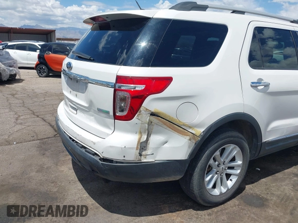 2013 Ford Explorer XLT z VIN 1FM5K7D9XDGB63233, wystawiony jako IAAI lot #42571747 z przebiegiem 228 024 mil mil oraz . Historia ofert i sprzedaży dostępna na DreamBid. Obrazek 6.