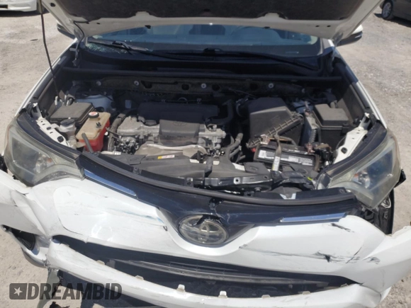 2018 Toyota RAV4 XLE z VIN JTMWFREVXJD127480, wystawiony jako Copart lot #61004625 z przebiegiem 33 179 mil mil oraz Szkoda całkowita • Salvage title. Historia ofert i sprzedaży dostępna na DreamBid. Obrazek 12.