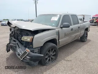 2003 Chevrolet Silverado 1500HD LS with VIN 1GCGC13U13F185851, listed as a IAAI auction lot 41941718 with 320,745 mi miles and . Bid and sale history available at DreamBid. Image 18.