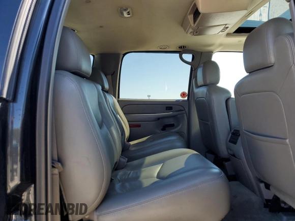 2005 GMC Yukon XL SLT with VIN 3GKEC16Z25G207232, listed as a Copart auction lot 45789745 with 184,032 mi miles and Salvage Title. Bid and sale history available at carsss.com. Image 11.
