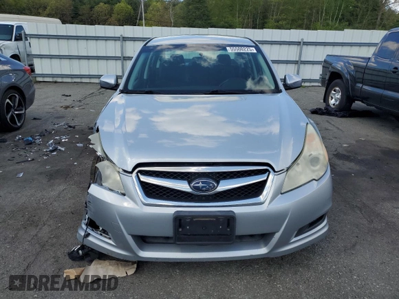 2012 Subaru Legacy Premium z VIN 4S3BMBC6XC3012037, wystawiony jako Copart lot #55500225 z przebiegiem 303 495 mil mil oraz Szkoda całkowita • Salvage title. Historia ofert i sprzedaży dostępna na DreamBid. Obrazek 5.