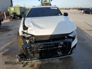 2023 Audi SQ8 Prestige z VIN WA1CWBF19PD032501, wystawiony jako Copart lot #38071214 z przebiegiem 4678 mil mil oraz . Historia ofert i sprzedaży dostępna na DreamBid. Obrazek 5.
