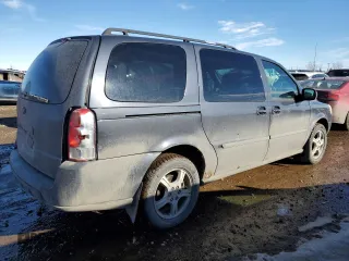 2008 Chevrolet Uplander LT w/1LT with VIN 1GNDV33198D108945, listed as a Copart auction lot 46331385 with 129,426 mi miles and Salvage Title. Bid and sale history available at carsss.com. Image 3.