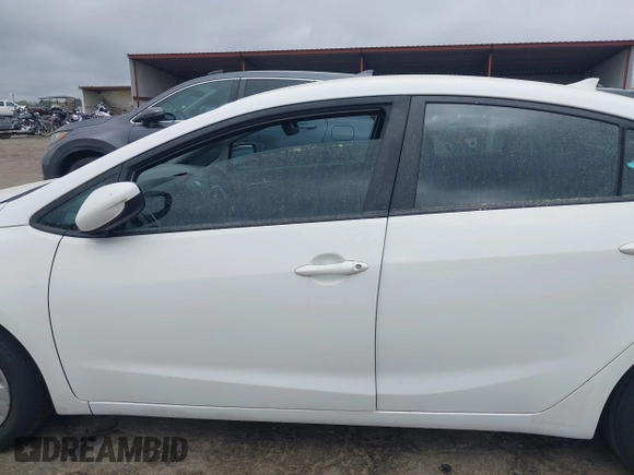 2018 Kia Forte LX with VIN 3KPFK4A78JE243751, listed as a IAAI auction lot 41907111 with 101,729 mi miles. Bid and sale history available at carsss.com. Image 15.