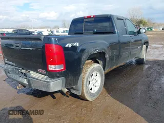 2009 GMC Sierra 1500 SLE with VIN 1GTEK29089Z292956, listed as a IAAI auction lot 41694949 with 209,095 mi miles. Bid and sale history available at carsss.com. Image 4.
