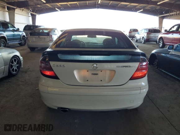 2003 Mercedes-Benz C 230 Kompressor with VIN WDBRN40J83A432695, listed as a Copart auction lot 84214584 with 131,550 mi miles and Salvage title. Bid and sale history available at DreamBid. Image 6.