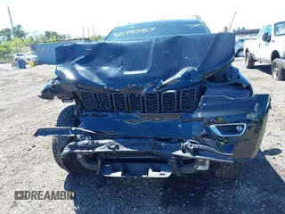 2018 Jeep Grand Cherokee Limited with VIN 1C4RJFBG6JC204593, listed as a IAAI auction lot 42195757 with 95,357 mi miles and . Bid and sale history available at DreamBid. Image 12.