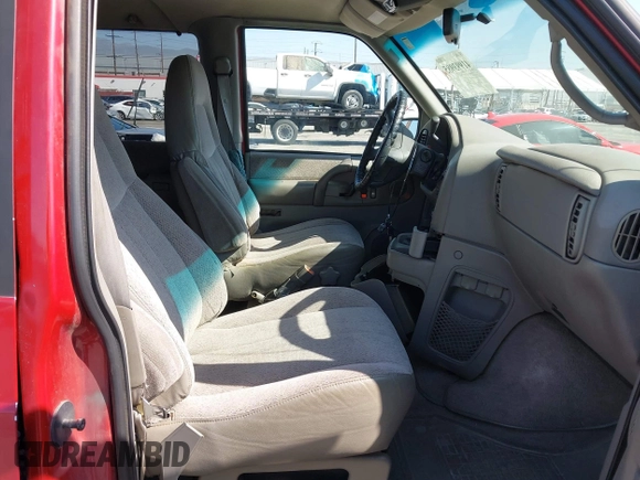 1998 Chevrolet Astro with VIN 1GNDM19W5WB131741, listed as a IAAI auction lot 41993985 with 87,362 mi miles. Bid and sale history available at carsss.com. Image 5.