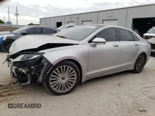2014 Lincoln MKZ with VIN 3LN6L2JK3ER813137, listed as a Copart auction lot 48230835 with 135,538 mi miles and Clean Title. Bid and sale history available at carsss.com. Image 1.