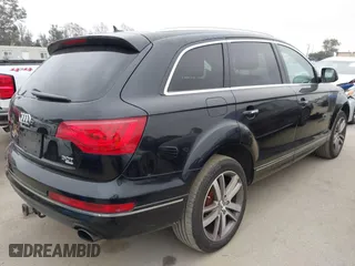 2014 Audi Q7 3.0T Premium Plus with VIN WA1LGAFE9ED021103, listed as a IAAI auction lot 42042495 with 186,446 mi miles. Bid and sale history available at carsss.com. Image 4.