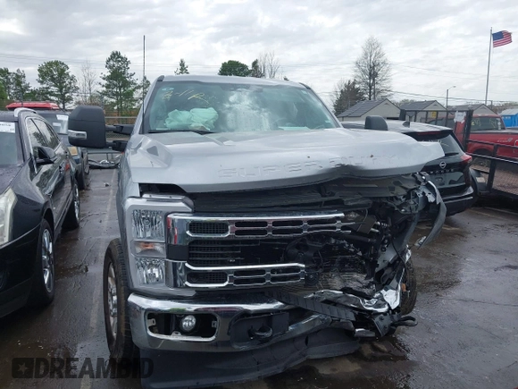 2024 Ford Super Duty F-250 SRW XL with VIN 1FT7W2BT9RED24404, listed as a IAAI auction lot 41851217 with 25,627 mi miles. Bid and sale history available at carsss.com. Image 12.
