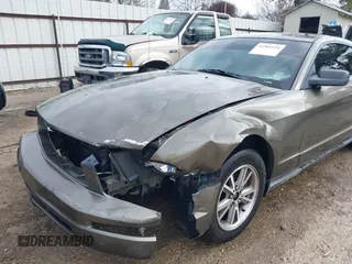 2005 Ford Mustang Deluxe with VIN 1ZVFT80N955159084, listed as a IAAI auction lot 41501154 with 222,942 mi miles. Bid and sale history available at carsss.com. Image 6.